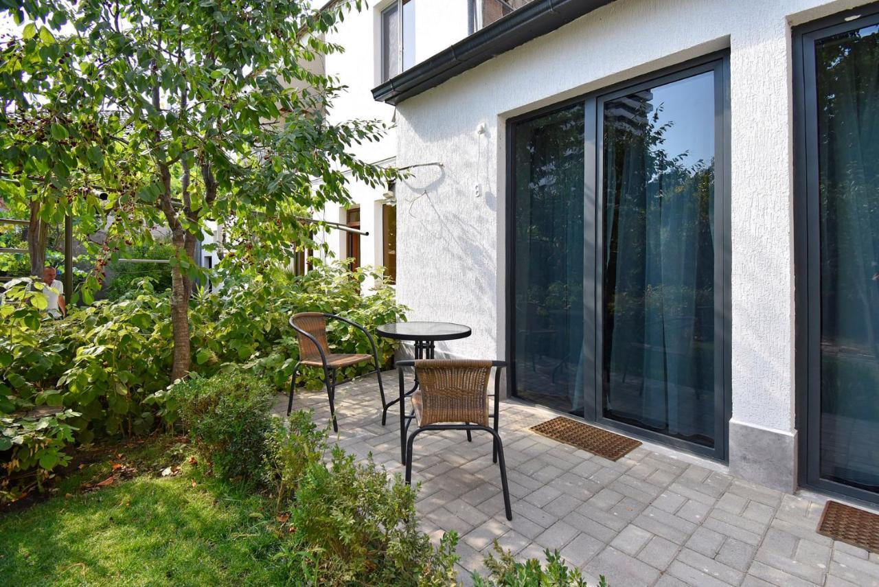 The Nut Guest House Yerevan Ngoại thất bức ảnh